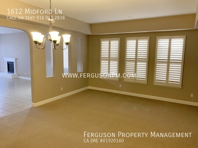 Building Photo - 1612 Midford Ln