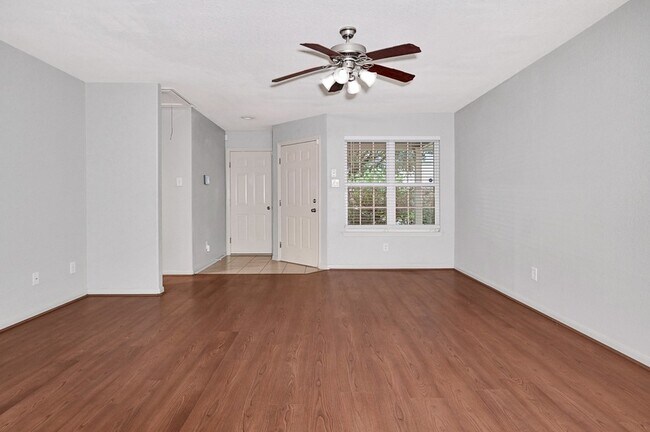 Building Photo - 702 Heatherton Hill Ln