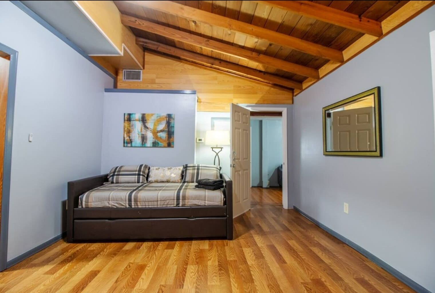 Building Photo - 1735 Grayson Dr