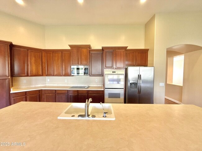 Building Photo - 12816 W Vista Paseo Dr