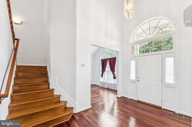 Building Photo - 109 Quail Ct