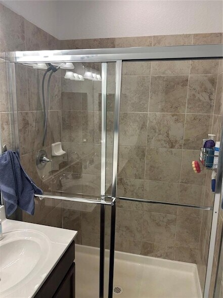 Building Photo - 20398 Lagente Cir