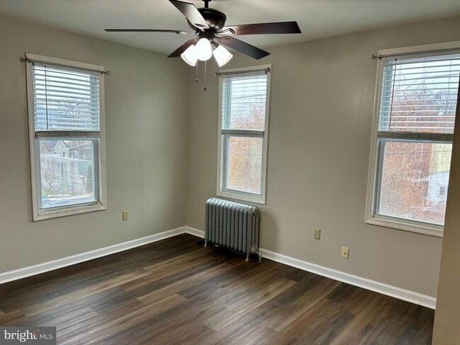 Building Photo - 3 Grape St