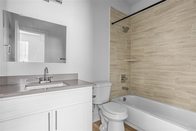 Building Photo - 2505 Benbrook Blvd