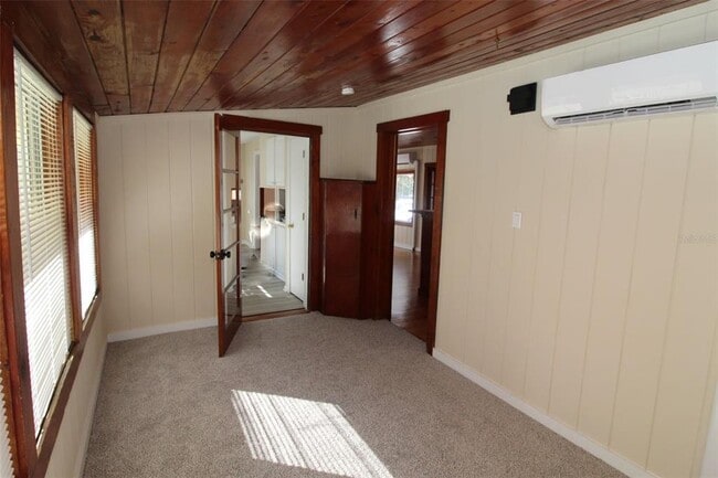 Building Photo - 5231 Calle De Costa Rica