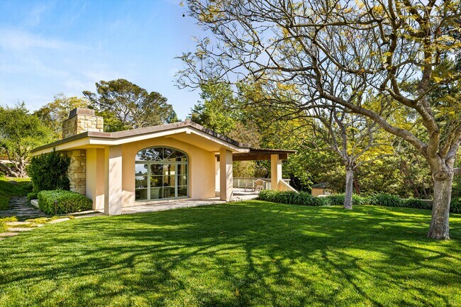 Building Photo - 330 Ortega Ridge Rd