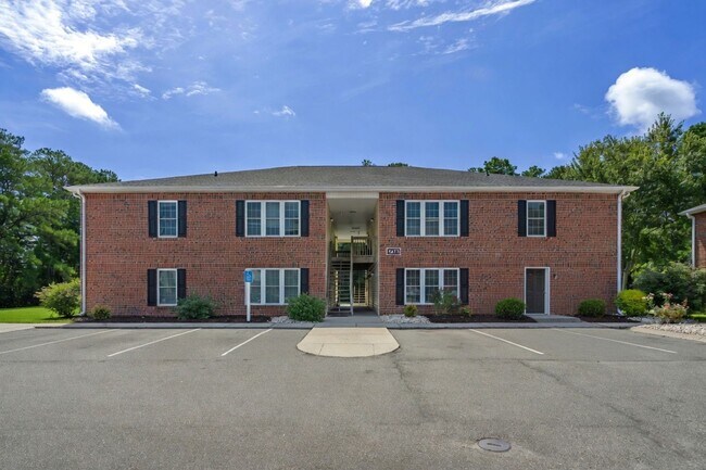 Building Photo - 3695 Clay Pond Rd