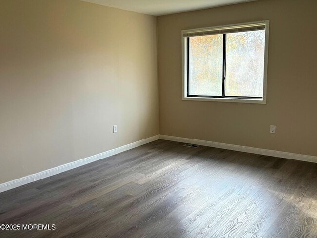 Building Photo - 61 Lenape Trail