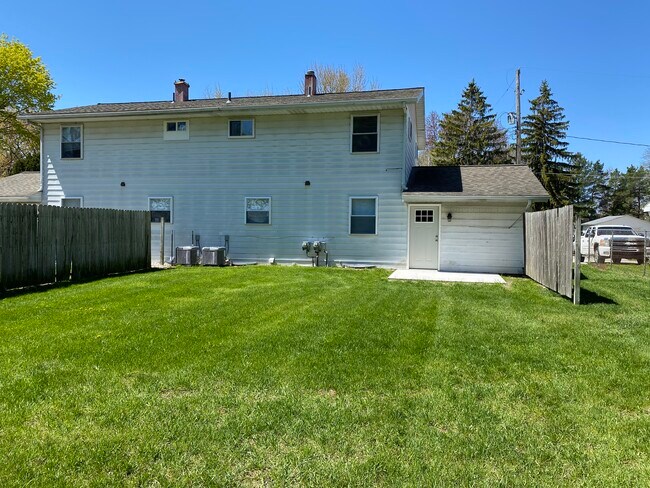 Building Photo - 4554 Baylor Ct