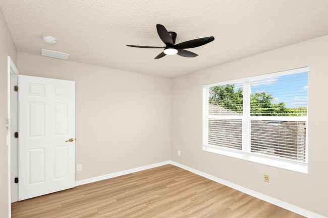 Building Photo - 14480 Chinese Elm Dr