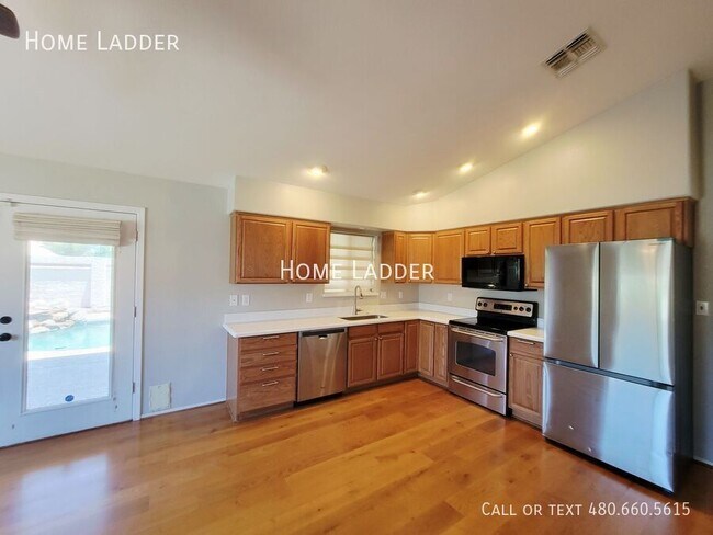 Building Photo - 11520 W Citrus Grove Way