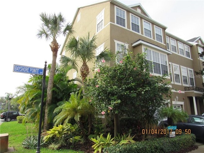 Building Photo - 2914 Bayshore Pointe Dr