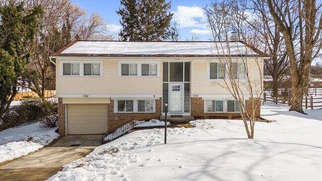 Building Photo - 10747 Evening Wind Ct