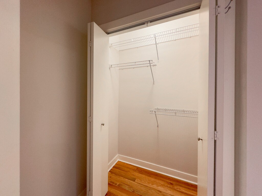 Building Photo - 2424 N Kedzie Blvd