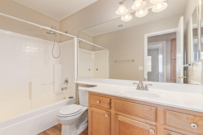 Building Photo - 13949 N 133rd Dr