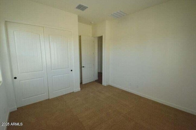 Building Photo - 9320 S 55th Pl