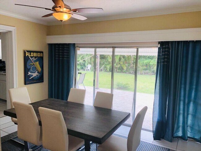 Building Photo - 235 Fordham Dr