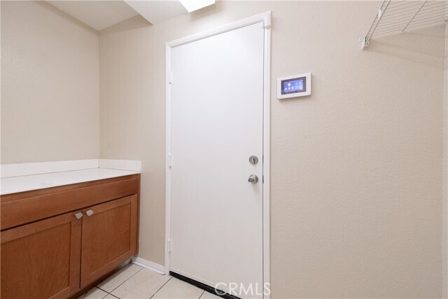 Building Photo - 5916 Wilshire Dr