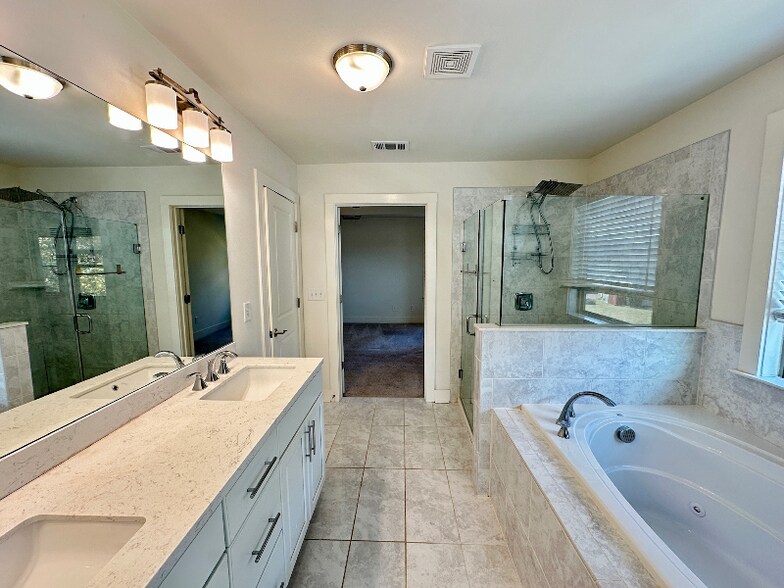 Building Photo - 987 Halletts Peak Pl