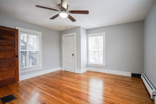 Building Photo - 21 Day Ave