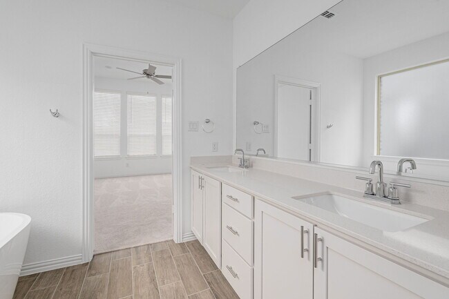 Building Photo - 3108 Cottonwood Ln