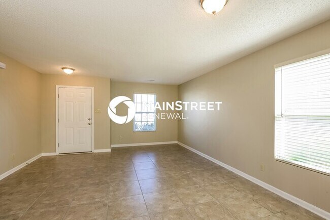 Building Photo - 3 Bedroom Pet-Friendly Home in Charlotte, NC with Main Street Renewal