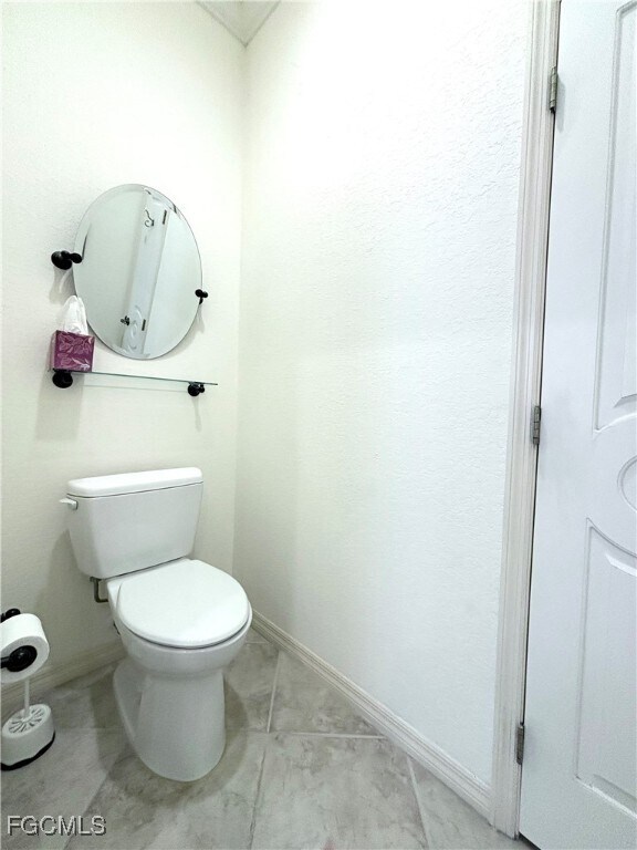 Building Photo - 14791 Royal Oak Ct