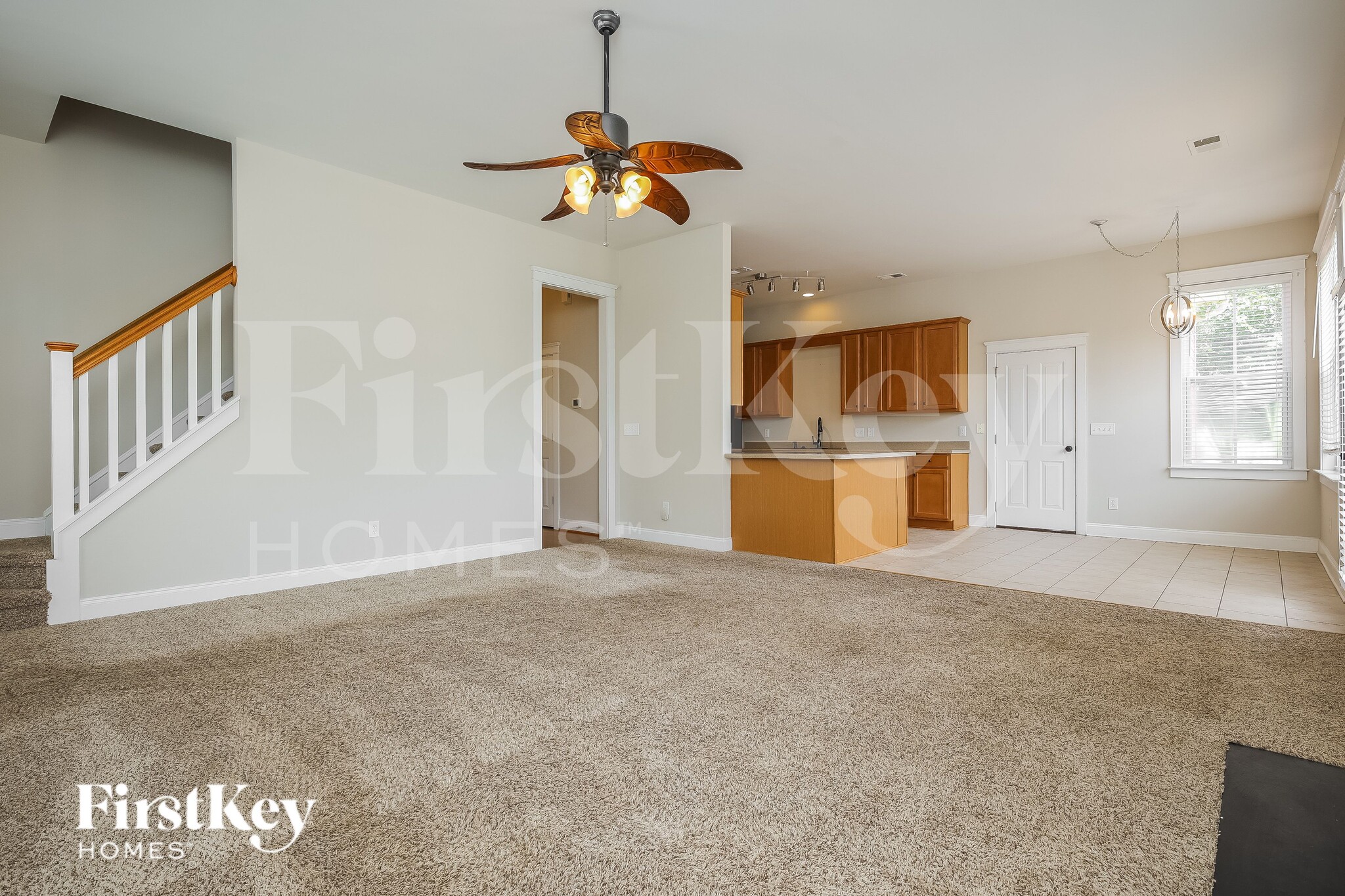 Building Photo - 228 Silverwood Ln