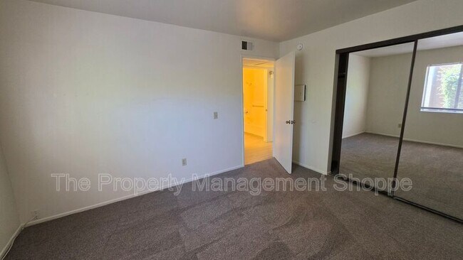 Building Photo - 234 S Steckel Dr
