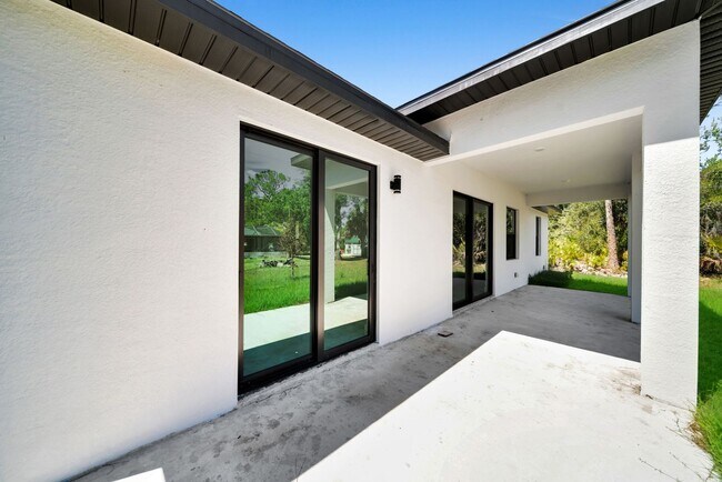 Building Photo - Be the first in occupy this 2025 constructed home in the city of North Port,FL! Qualify for a dep...