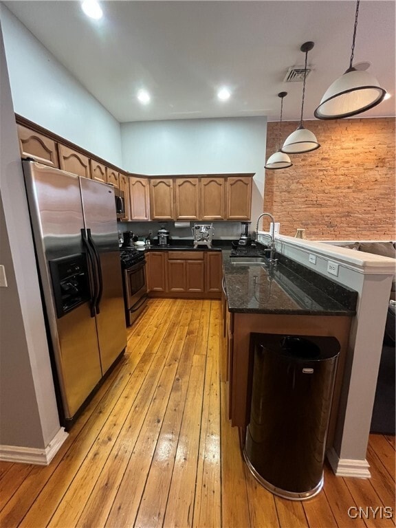 Building Photo - 2 W Park Row