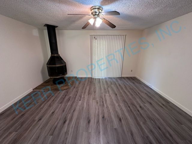 Building Photo - 509 SE 15th St