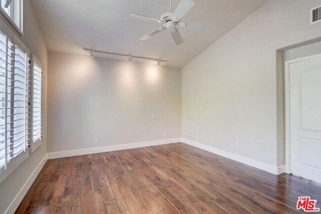 Building Photo - 3145 White Cedar Pl