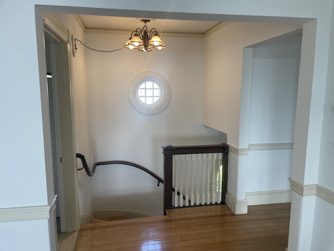 Building Photo - 69 Rockland St