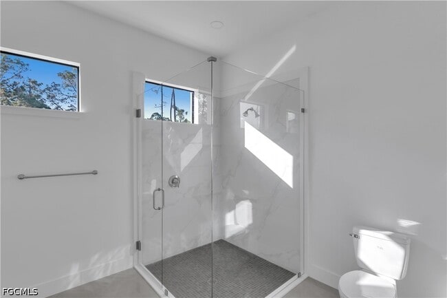 Building Photo - 2613 39th St W