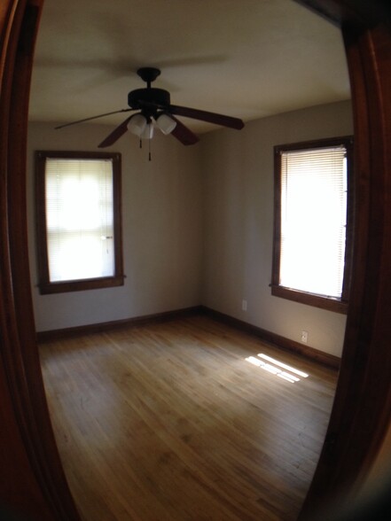 bedroom 2 - 3239 Wendover