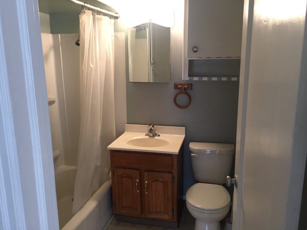 Bathroom - 1740 W Riverside Ave