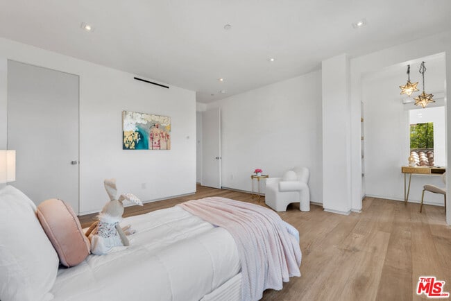 Building Photo - 23136 Park Contessa