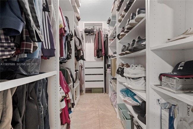 Building Photo - 5821 NW 56th Pl