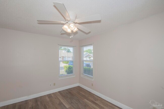 Building Photo - 5051 Grande Dr