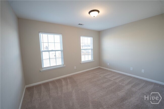 Building Photo - 123 Grimsby Rd