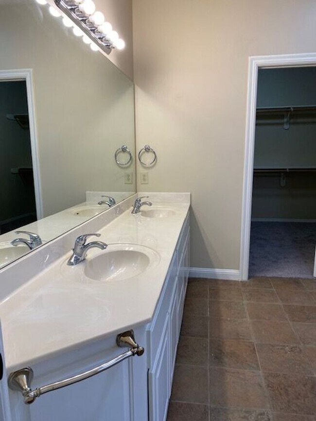 Building Photo - COMING SOON!!! GATED - STONE MEADOW SUBDIV...