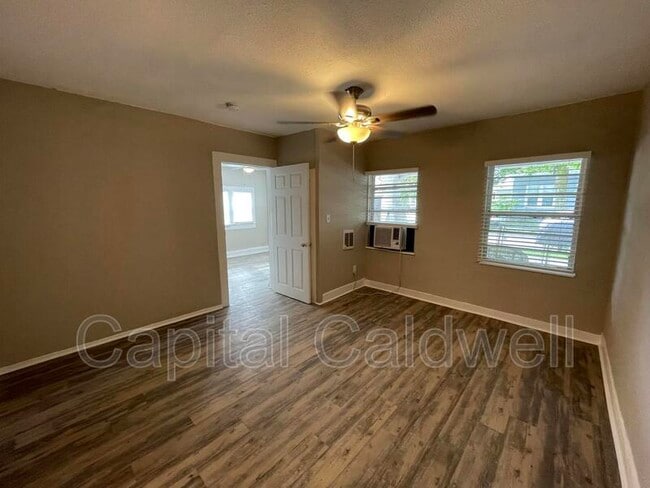 Building Photo - 1028 E 17th Ave