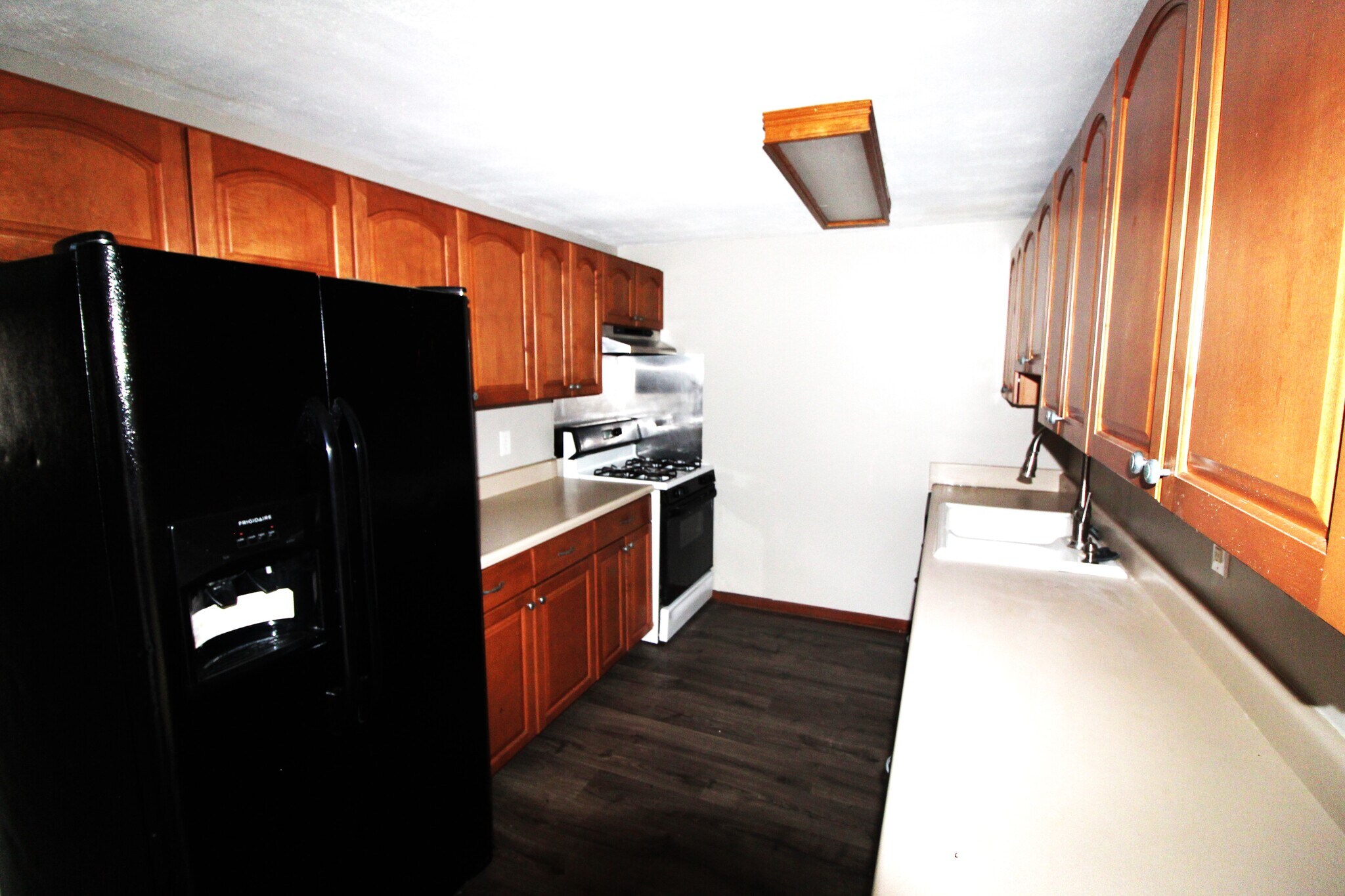 Building Photo - 5071 Albany Dr