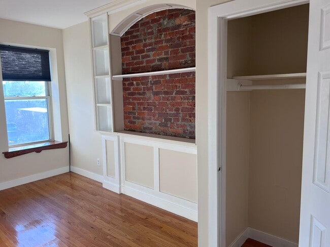 Building Photo - 169 Sackett St