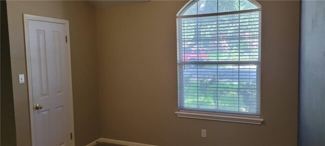 Building Photo - 6929 Auckland Dr