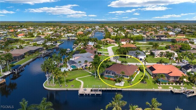 Building Photo - 3433 SW 27th Ave