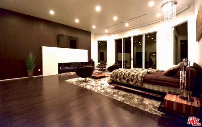 Building Photo - 80 Saddlebow Rd