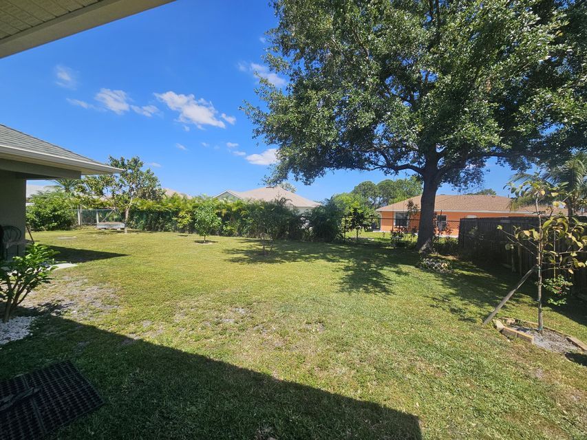 Building Photo - 5721 NW Alcazar Ter