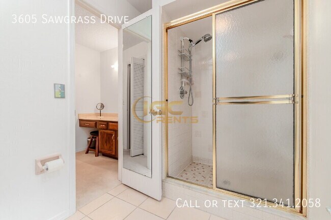 Building Photo - 3605 Sawgrass Dr